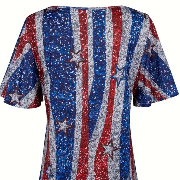 USA flag colors Stars and Stripes ss T-shirt crew neck women L 4th of July nwt - Picture 7 of 7